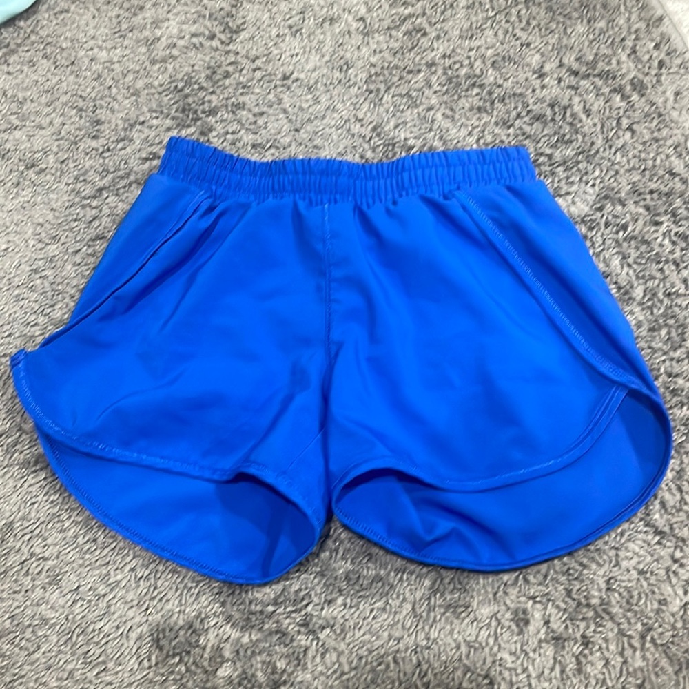 Slightly stretchy waist band, gorgeous blue color,perfect condition,never worn